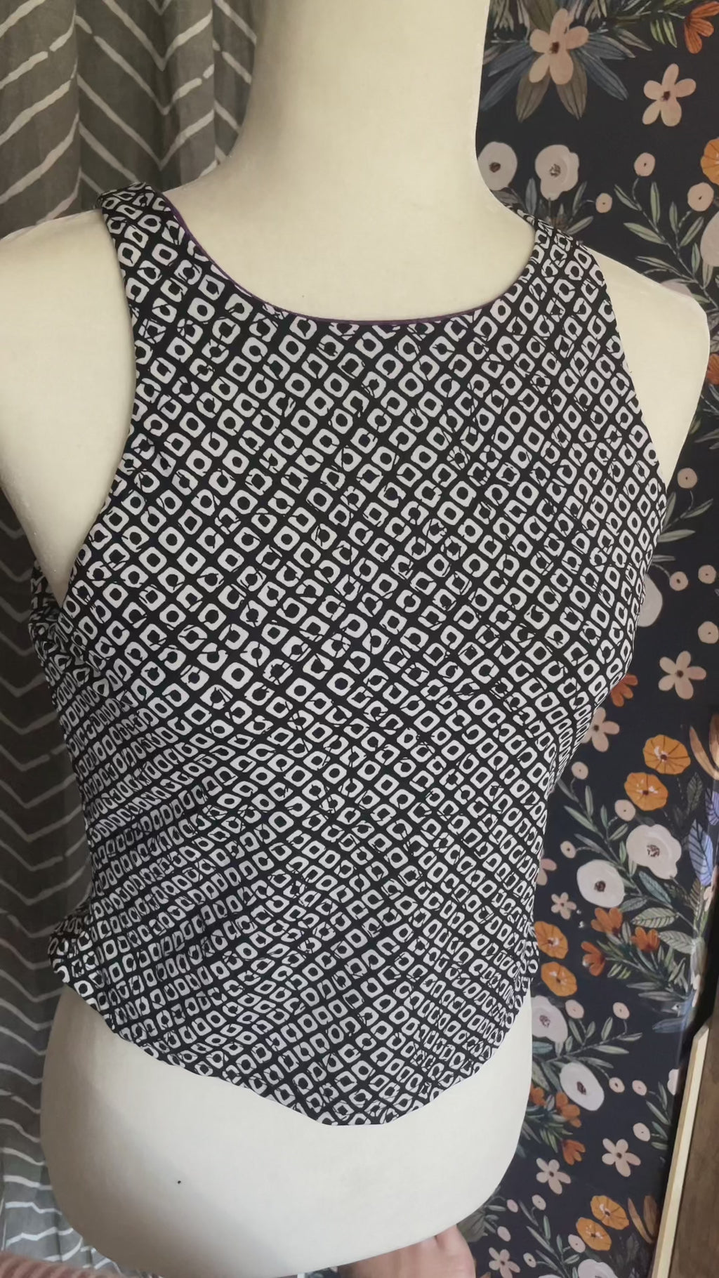 Reversible Crop Top - Medium